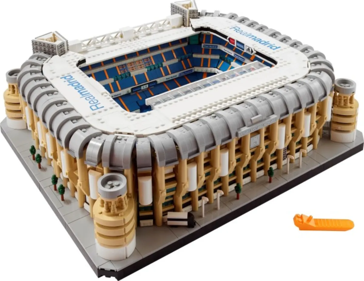 Real Madrid – Santiago Bernabéu Stadium set photo