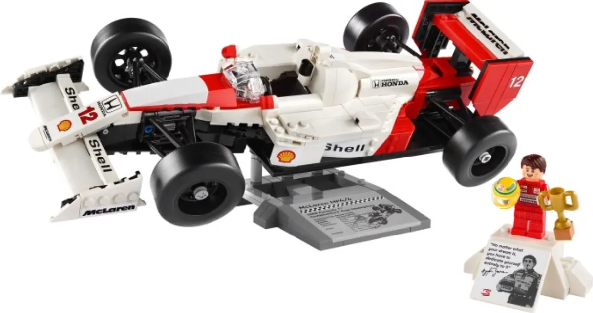 McLaren MP4/4 & Ayrton Senna set photo