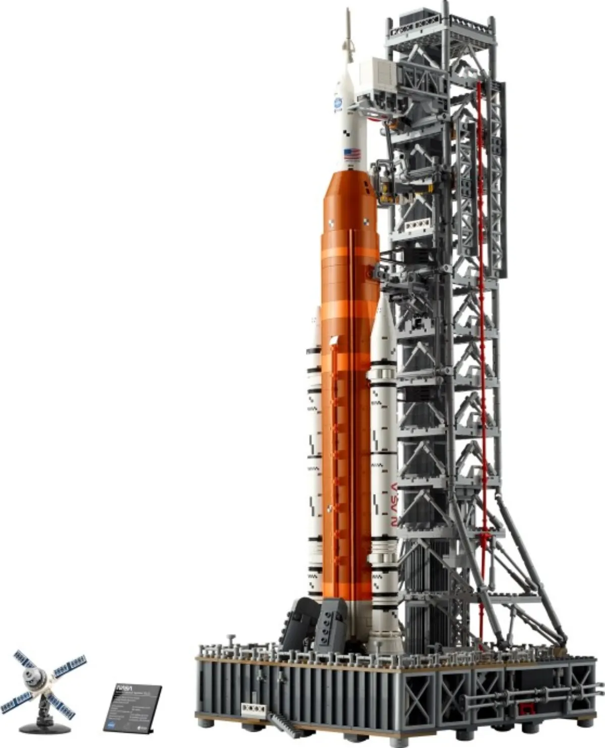 NASA Artemis Space Launch System set photo