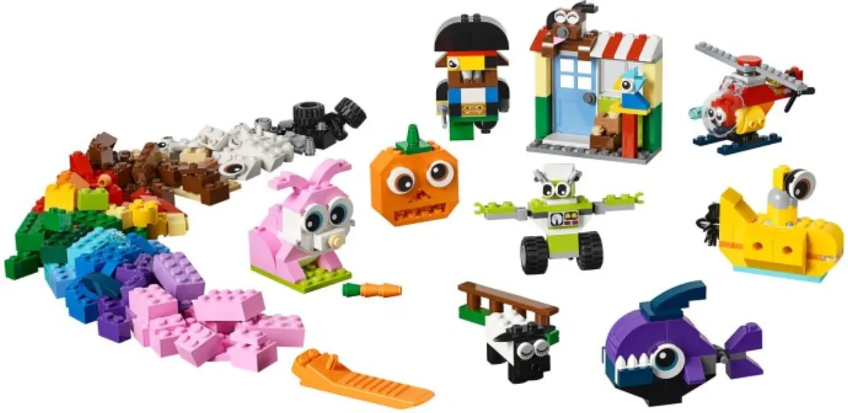 Bricks and Eyes set photo