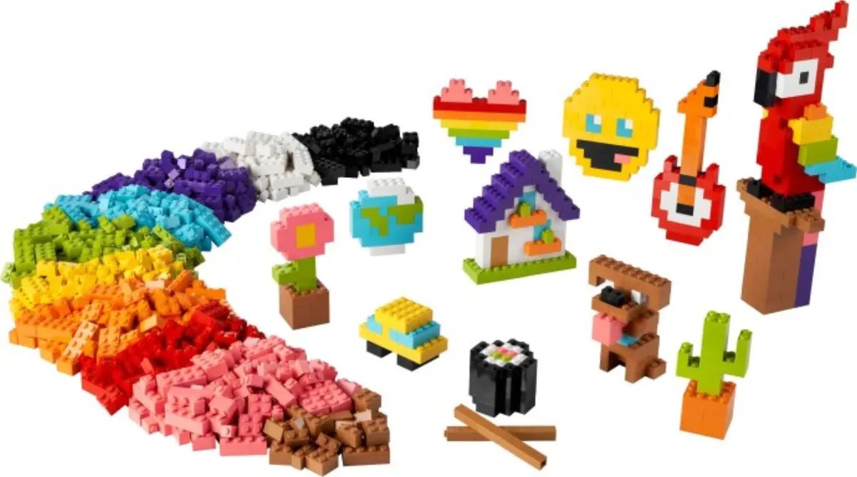 Lots of Bricks set photo