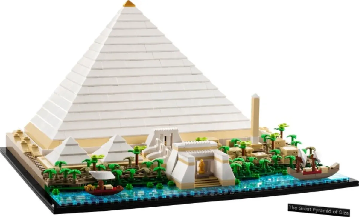Great Pyramid of Giza set photo