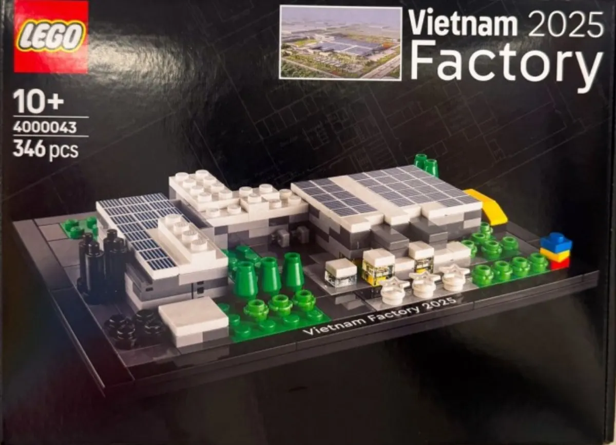 Vietnam 2025 Factory set photo
