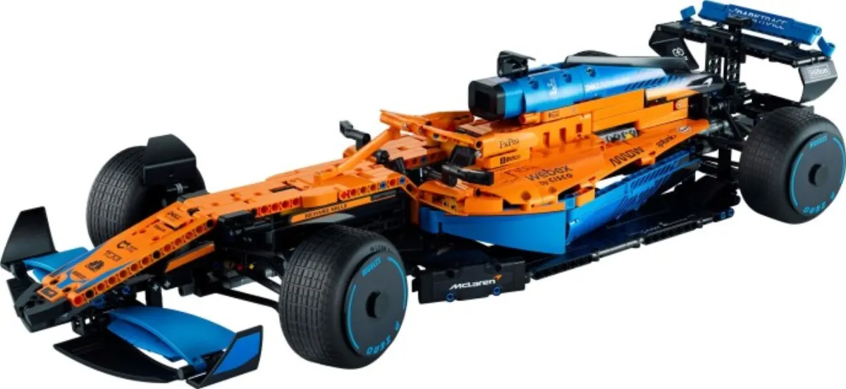 McLaren Formula 1 Team 2022 (First Edition) set photo