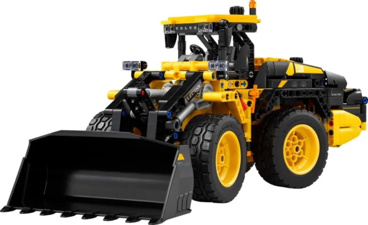 Volvo L120 Electric Wheel Loader set photo