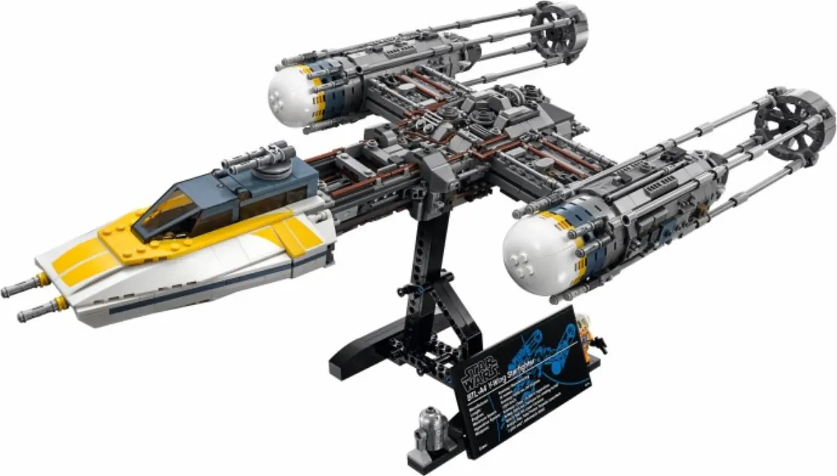 Y-Wing Starfighter set photo