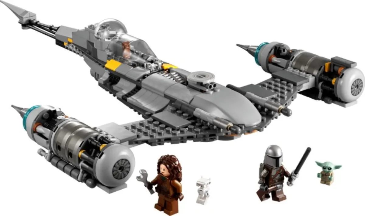 The Mandalorian's N-1 Starfighter set photo