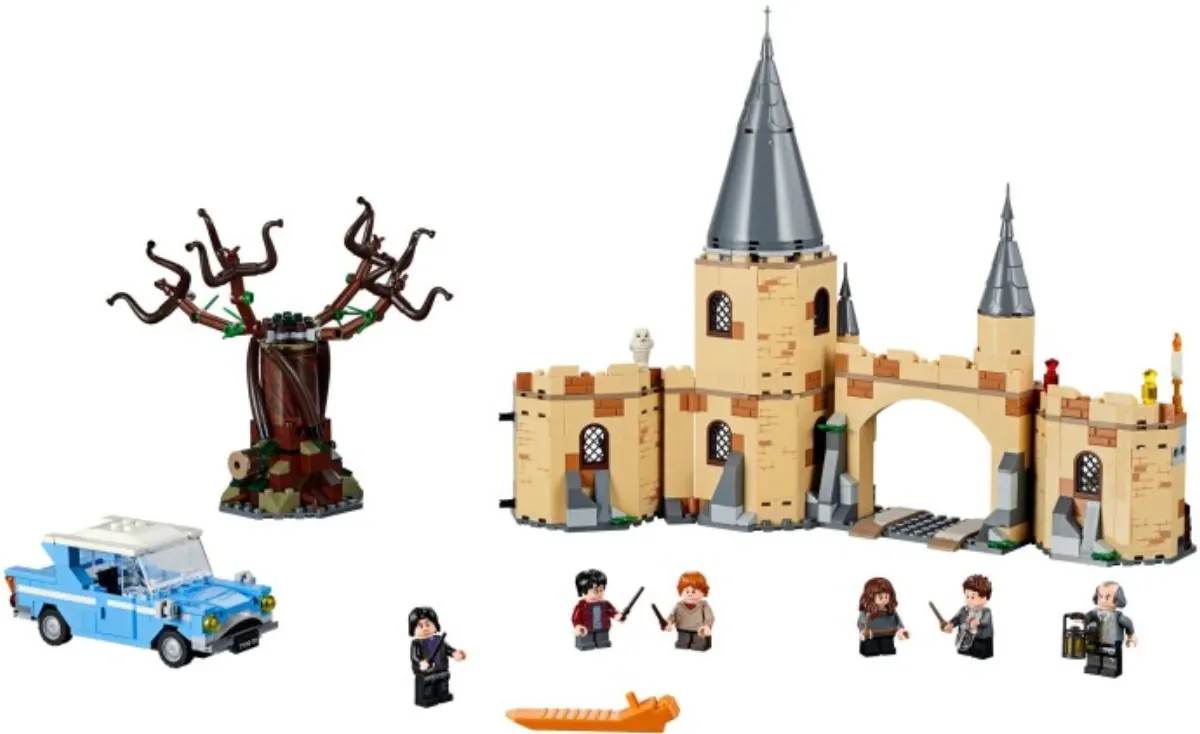 Hogwarts Whomping Willow set photo