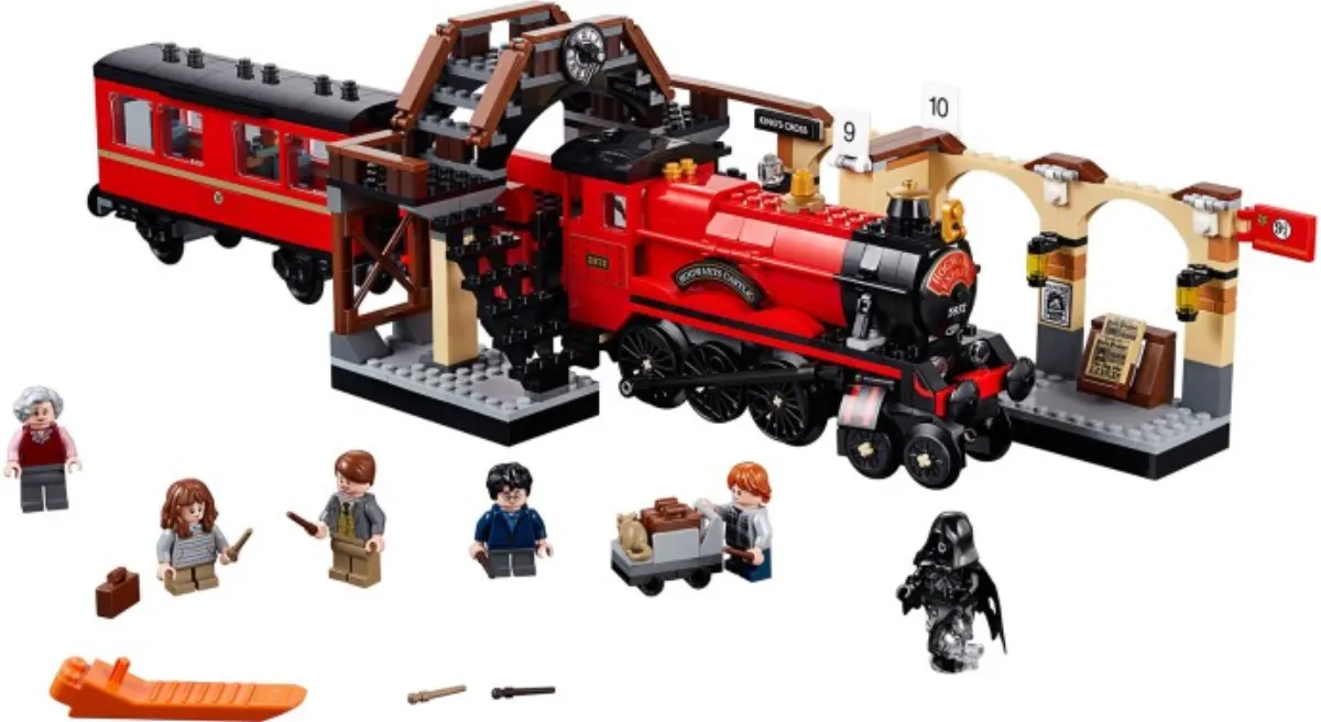 Hogwarts Express set photo