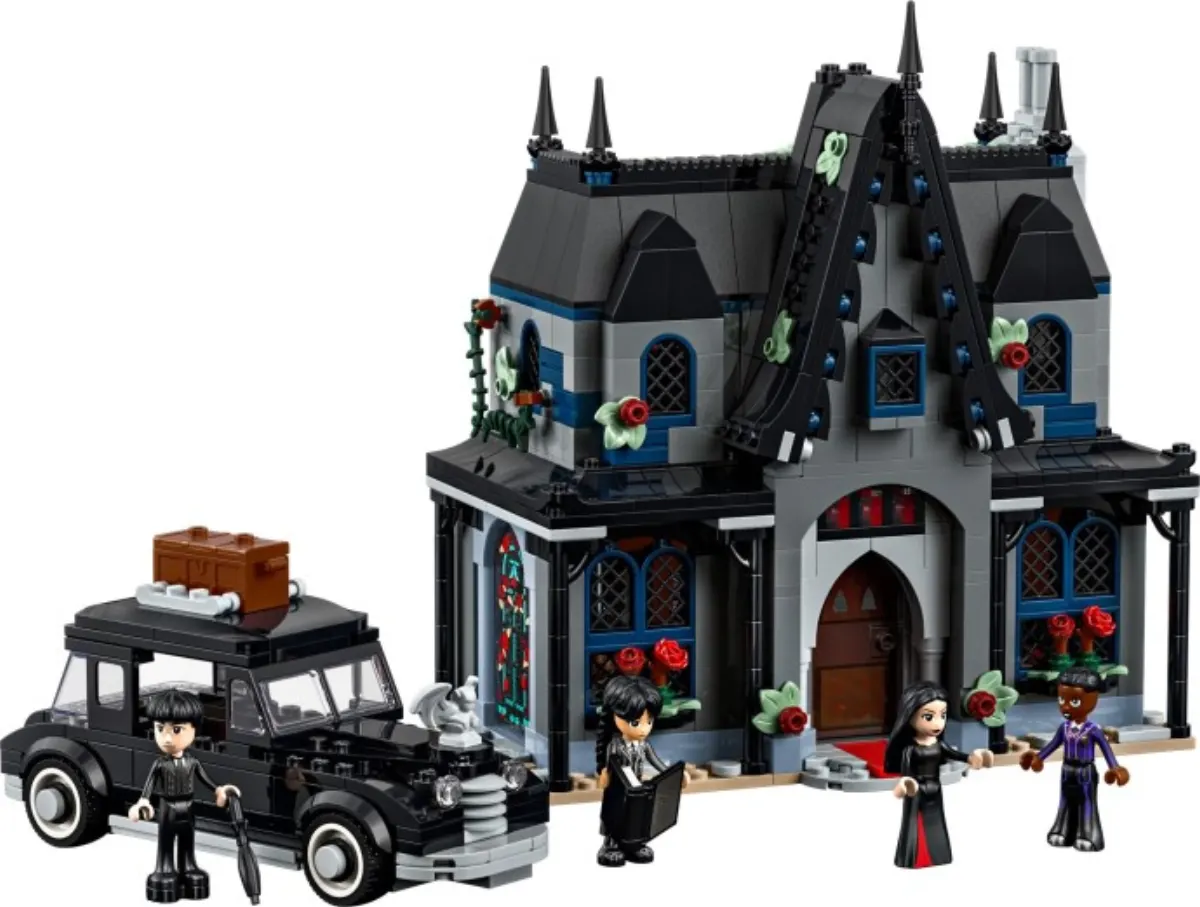 Morticia's Cottage set photo
