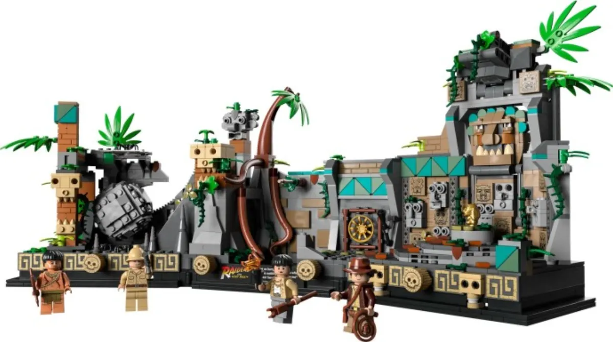 Temple of the Golden Idol set photo