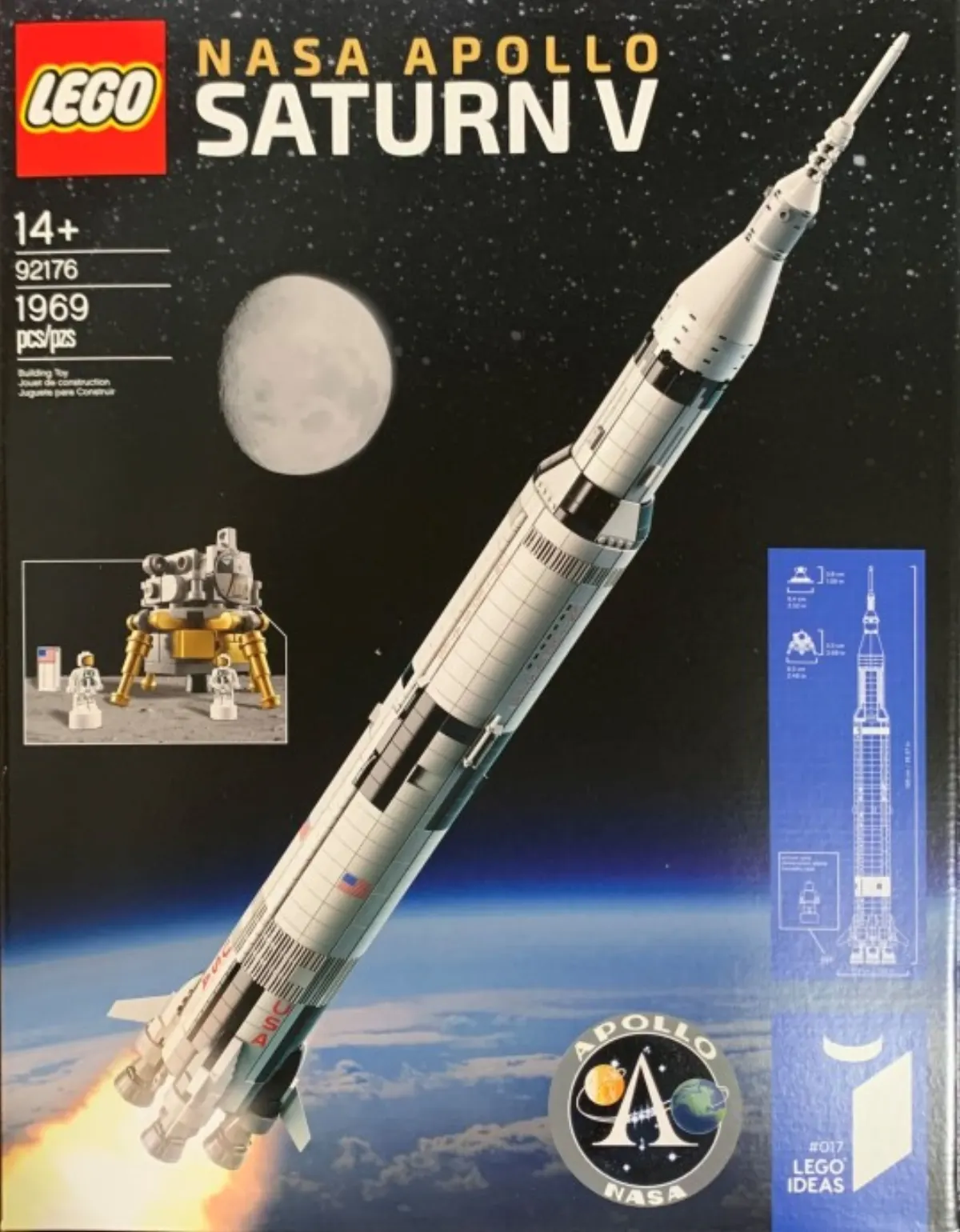NASA Apollo Saturn V set photo
