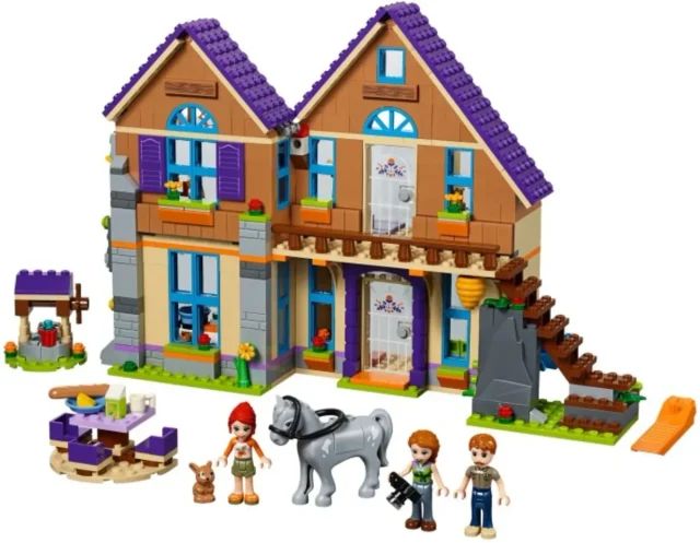 Mia's House box art