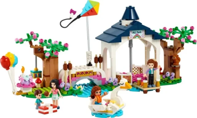 Heartlake City Park box art