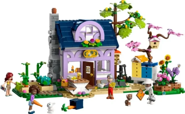 Beekeepers' House and Flower Garden box art