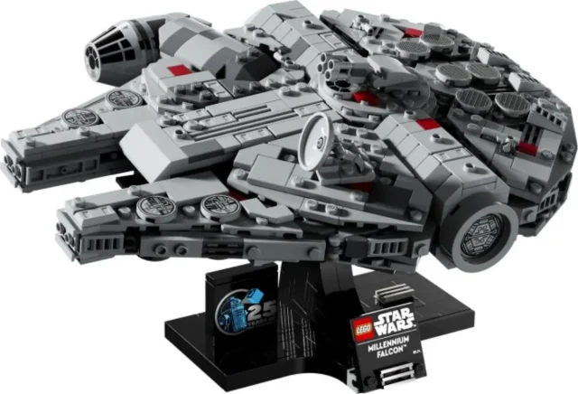 Millennium Falcon box art