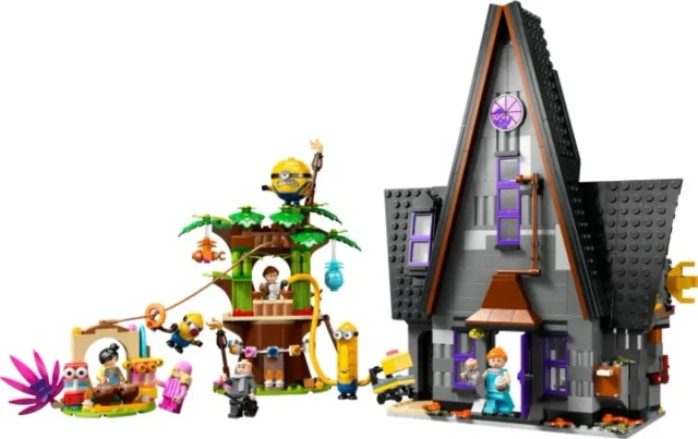 Minions and Gru's Family Mansion box art