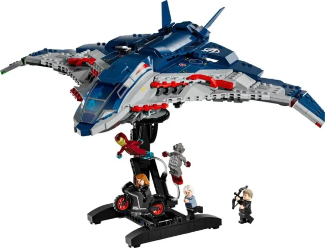 Avengers: Age of Ultron Quinjet box art